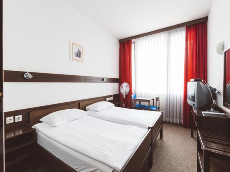 Hotel Krim Блед Екстер'єр фото